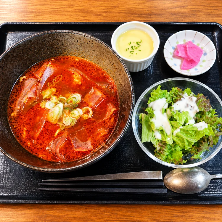 牛スジ入り極太麻婆春雨のセット